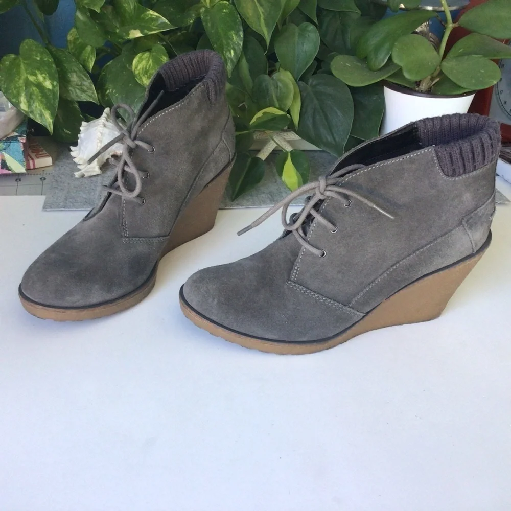 Lacoste Gray Suede Ankle Booties